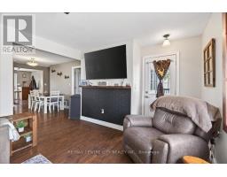 106 METCALFE STREET E - 6