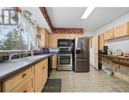 6 SOUTHWOOD CRESCENT - 15