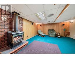 6 SOUTHWOOD CRESCENT - 29