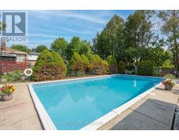 6 SOUTHWOOD CRESCENT - 4