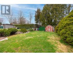 6 SOUTHWOOD CRESCENT - 42