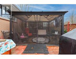 6 SOUTHWOOD CRESCENT - 44