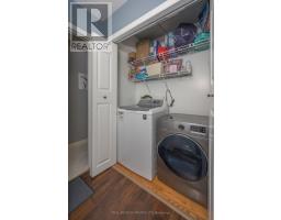 26 - 195 BARKER STREET - 15