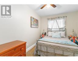 72 METCALFE CRESCENT - 12