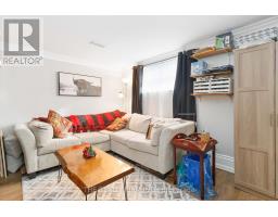 72 METCALFE CRESCENT - 16