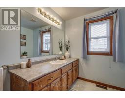 22 WALNUT STREET - 24