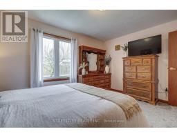 22 WALNUT STREET - 26