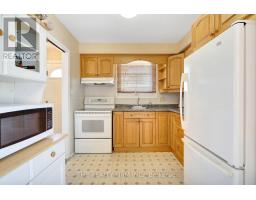 56 BARRETT CRESCENT - 12