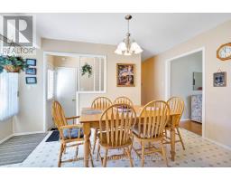 56 BARRETT CRESCENT - 13