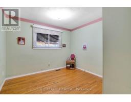 56 BARRETT CRESCENT - 20