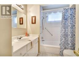 56 BARRETT CRESCENT - 22