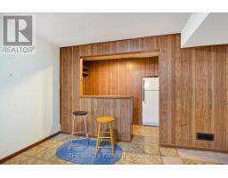 56 BARRETT CRESCENT - 26