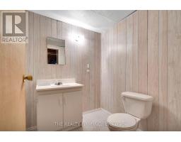 56 BARRETT CRESCENT - 27