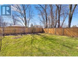 56 BARRETT CRESCENT - 36