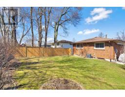 56 BARRETT CRESCENT - 37