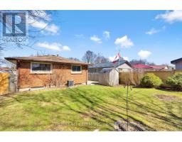 56 BARRETT CRESCENT - 38