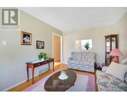 56 BARRETT CRESCENT - 8