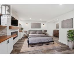 521 OSGOODE DRIVE - 21