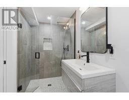 521 OSGOODE DRIVE - 24