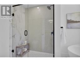 58 - 101 MEADOWLILY ROAD S - 19