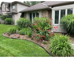 144 JENNIFER CRESCENT - 49