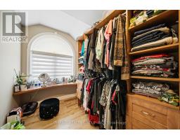 1025 CHERRYHAVEN DRIVE - 21