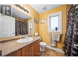 1025 CHERRYHAVEN DRIVE - 26