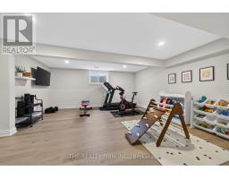 15 OSCAR DAVIS COURT - 31