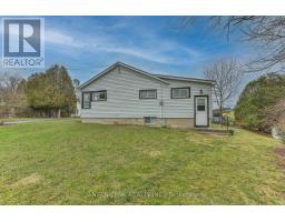 3 HOLTBY STREET - 32