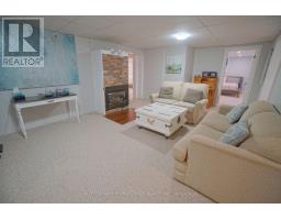 7 METAMORA CRESCENT - 8