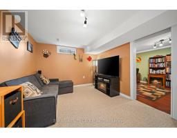 112 CULVER CRESCENT - 34