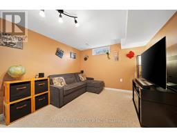 112 CULVER CRESCENT - 35