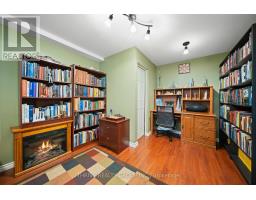 112 CULVER CRESCENT - 37