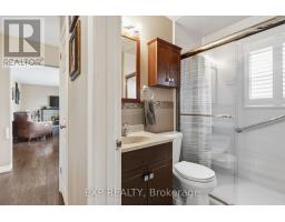 117 LAURENTIAN DRIVE N - 19