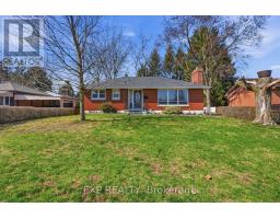 117 LAURENTIAN DRIVE N - 2