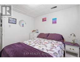 117 LAURENTIAN DRIVE N - 27