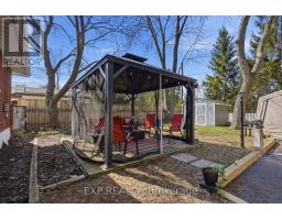 117 LAURENTIAN DRIVE N - 39