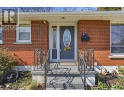 117 LAURENTIAN DRIVE N - 43