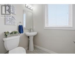 933 SARNIA ROAD - 12