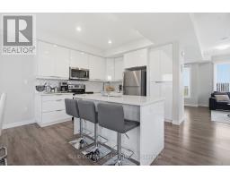 933 SARNIA ROAD - 14