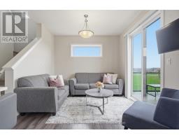 933 SARNIA ROAD - 21