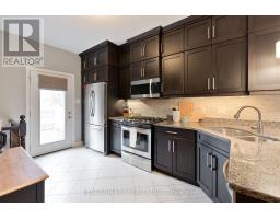 56 CASSIE CRESCENT - 13