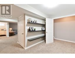 56 CASSIE CRESCENT - 22