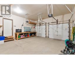 56 CASSIE CRESCENT - 32