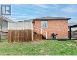 56 CASSIE CRESCENT - 36