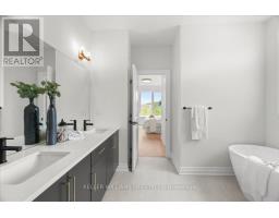 39 EAST GLEN DRIVE - 27