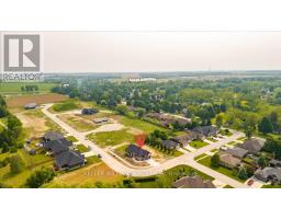 39 EAST GLEN DRIVE - 44