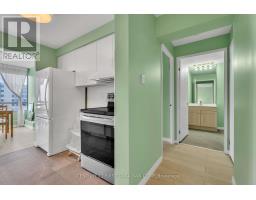 912 - 570 PROUDFOOT LANE - 19