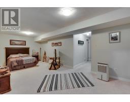 11 - 340 AMBLESIDE DRIVE - 36