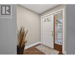 25 LA MANTIA AVENUE - 2